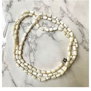 Vintage mother of pearl long beaded necklace